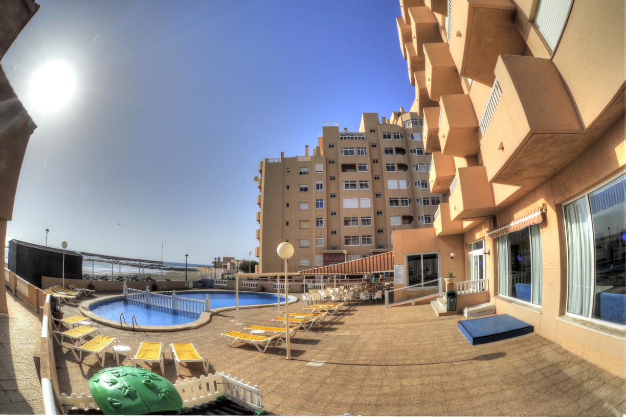 Apartamentos La Mirage La Manga del Mar Menor Kültér fotó
